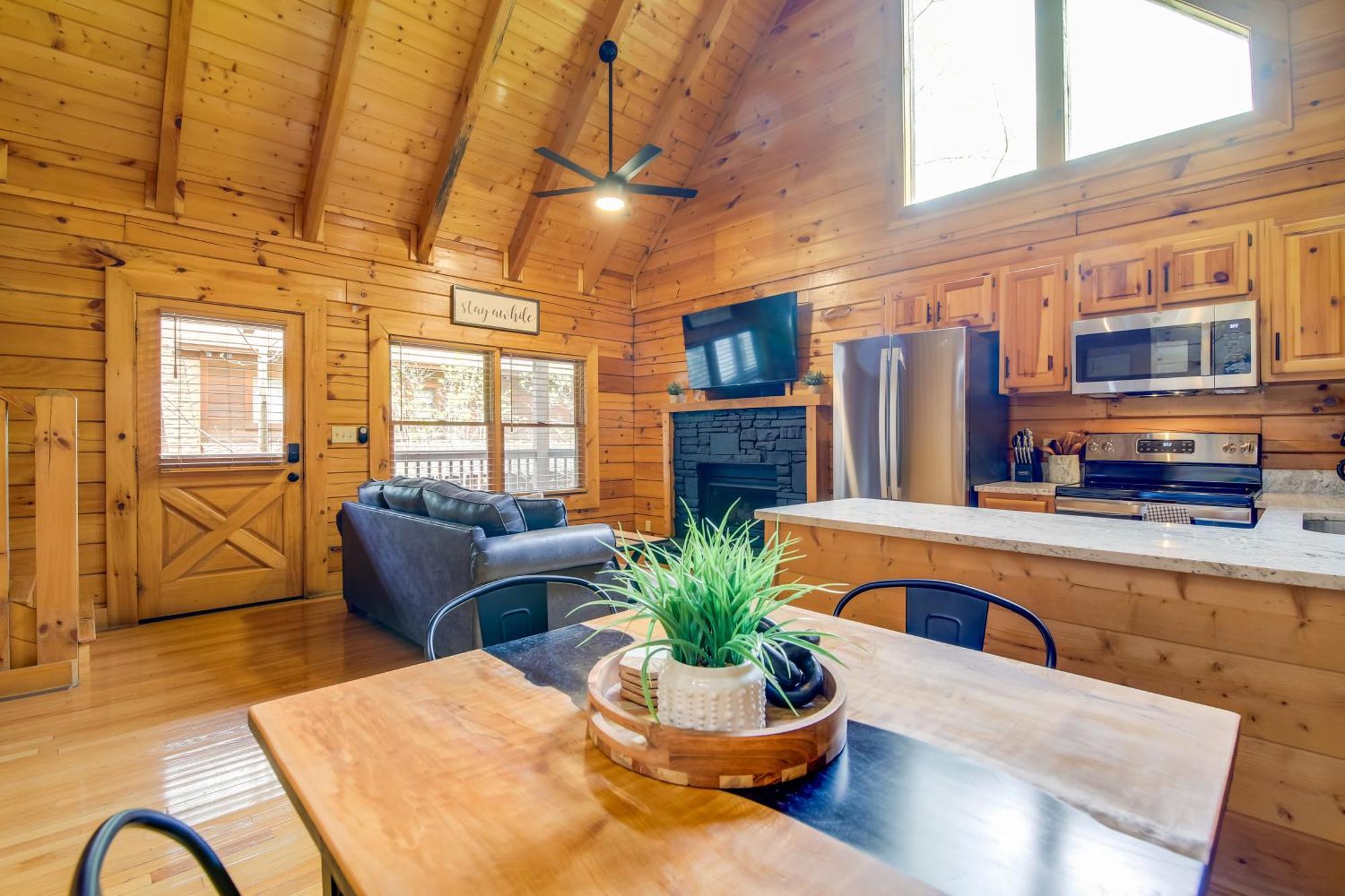 Holiday home Vacation With Private Hot Tub! Pigeon Forge
